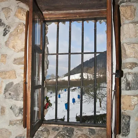 Izarre