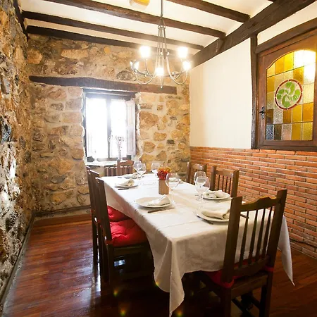 Izarre Guest house *