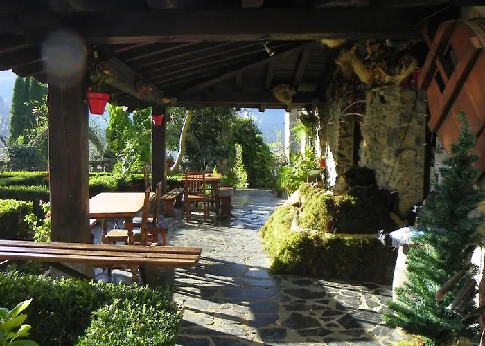 Izarre بيت ضيافة